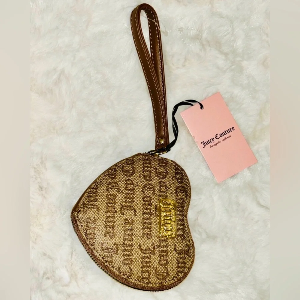 Juicy Couture Chestnut Brown Gold Statement heart wristlet - NWT MSRP $39 - Picture 2 of 4
